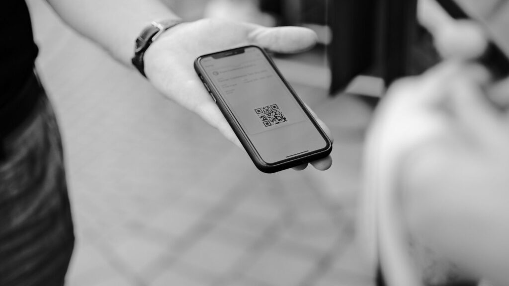 オンラインでのチケット予約の説明